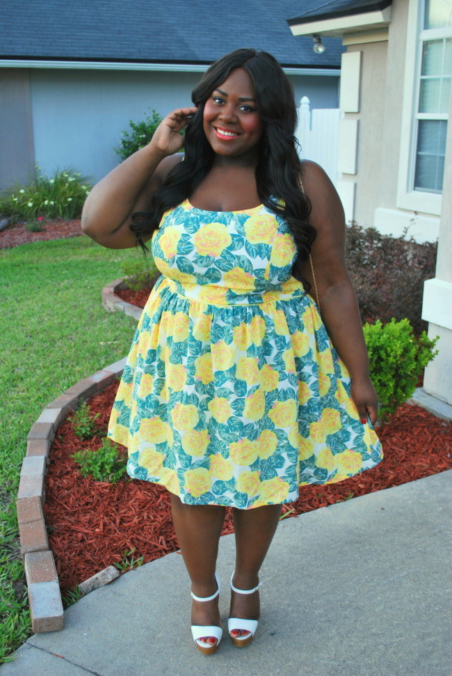 Musings of a Curvy Lady, Plus Size Fashion, Fashion Blogger, Charlotte Russe Plus, Floral Print, Fit and Flare, Summer Outfit, Women's Fashion