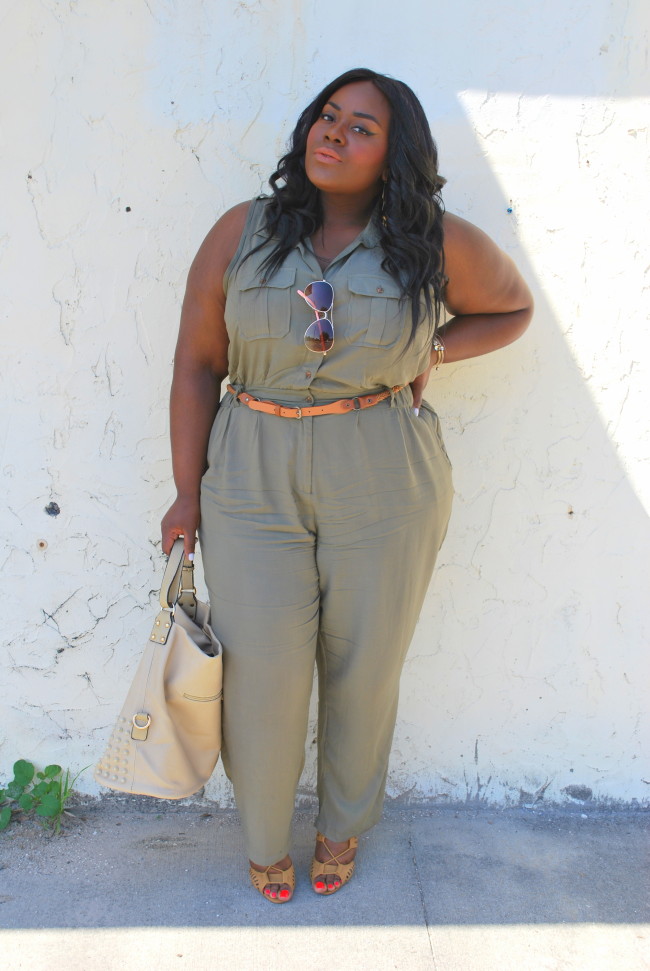 Musings of a Curvy Lady, Plus Size Fashion, Fashion Blogger, Jumpsuit, Top Gun, Aviators, Casual Glam, Charlotte Russe, Charlotte Russe Plus