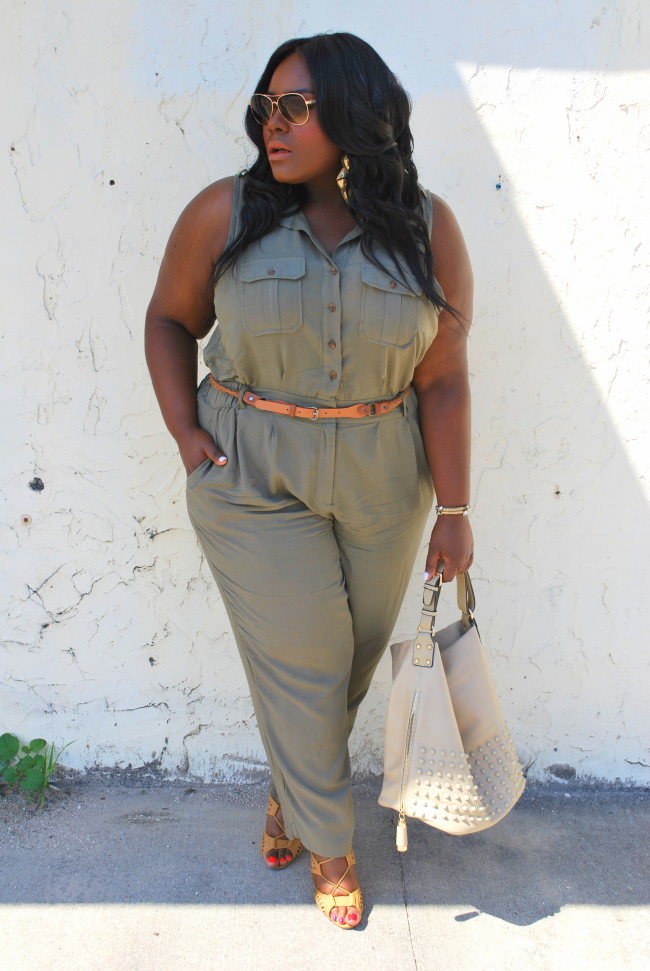 Musings of a Curvy Lady, Plus Size Fashion, Fashion Blogger, Jumpsuit, Top Gun, Aviators, Casual Glam, Charlotte Russe, Charlotte Russe Plus