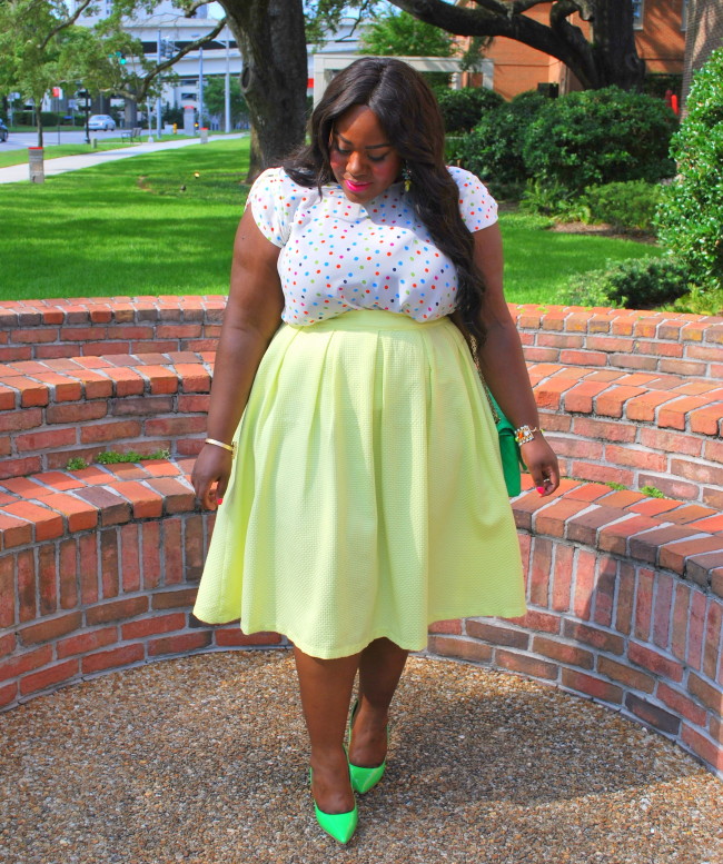 Musings of a Curvy Lady, Plus Size Fashion, Fashion Blogger, Midi Skirt, Cool Gal Blue, #COOLGALThamarr, Polka dots, Quilted purse