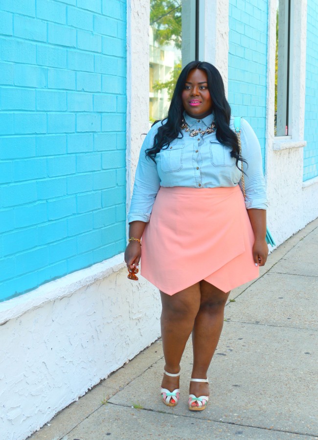 Musings of a Curvy Lady, Plus Size Fashion, Fashion Blogger, Women's Fashion, Summer Fashion, Statement Necklace, Skort, Denim Shirt, Swedish Hasbeens, Style Hunter, You Got It Right, The Outfit, La Vita Linx
