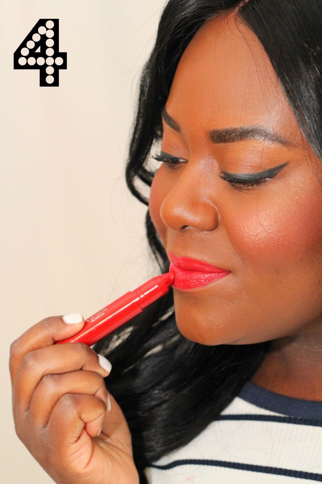Musings of a Curvy Lady, Plus Size Fashion, Beauty Blogger, Beauty Trends, Style Hunter, People StyleWatch, Ulta Beauty, Red Lip Tutorial, How To Apply Red Lip Stick