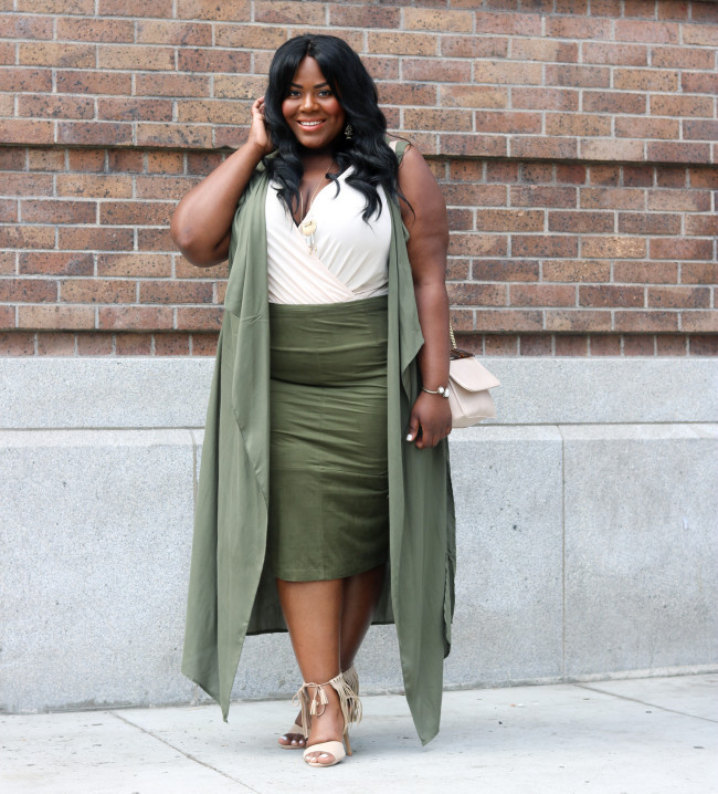 Musings of a Curvy Lady, Plus Size Fashion, Fashion Blogger, Charlotte Russe Plus, Army Green Outfit, Suede Skirt, BodySuit, Duster, Fringe Details, Kim Kardashian Inspired Outfit, Fall Fashion, StyleWatch Magazine, The Outfit, #RealOutfitGram, Los Angeles, Arts District LA, OOTD