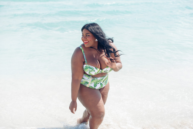 GabiFresh Swimsuits for All, Musings of a Curvy Lady, Plus Size Fashion, Plus Size Swimwear, Travel, Miami Beach, South Beach, Vacation Fashion, FashionBloggerMusingsofaCurvyLadyFashionandLifestyleBlogPhotographySouthBeachMiamiTravel-65