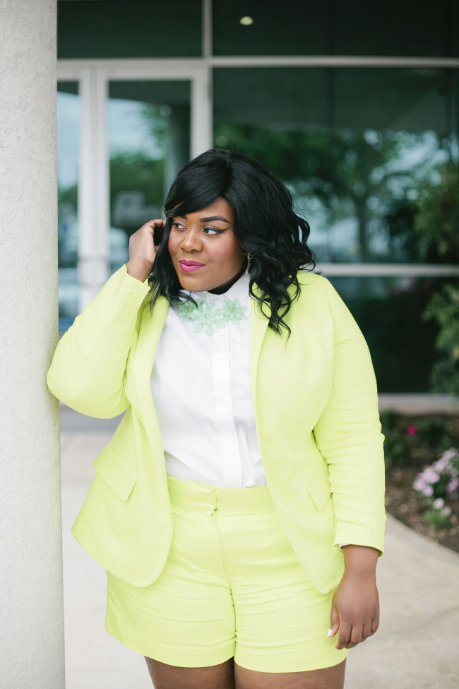 Musings of a Curvy Lady, Plus Size Fashion, Fashion Blogger, Jacksonville, The Chat, Lane Bryant, #ThisBody, Body Positive Advocate, Self Confidence, Redbook Real Women Style Awards, Neon Outfit, Neon Blazer, Neon Shorts, Statement Necklace