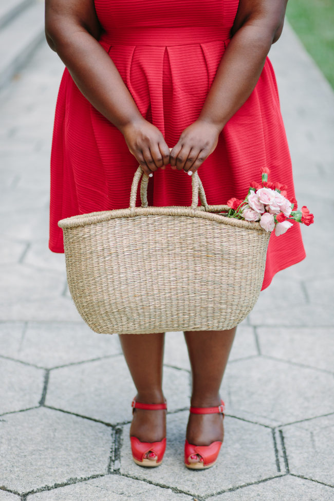 Musings of a Curvy Lady, Plus Size Fashion , Fashion Blogger, Style Blogger, Simply Be, Red Dress, Heart Cut Out Dress, Flowers, Carnations, Roses, Jacksonville, Orlando, Tampa, Miami, Florida, Women's Fashion, OOTD, Red Fit and Flare Dress, Style Hunter, The Outfut