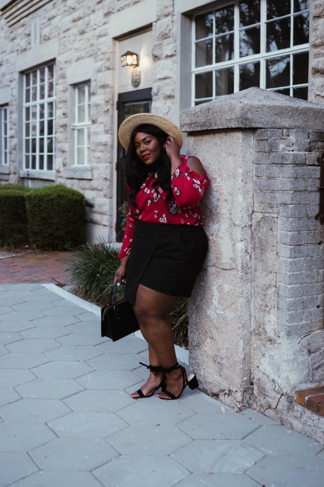 Musings of a Curvy Lady, Plus Size Fashion, Fashion Blogger, Simply Be, Spring Fashion, Cold Shoulder Trends, Ruffle Blouse, Floral Print, Boater Hat, Parisian Inspired, Women's Fashion