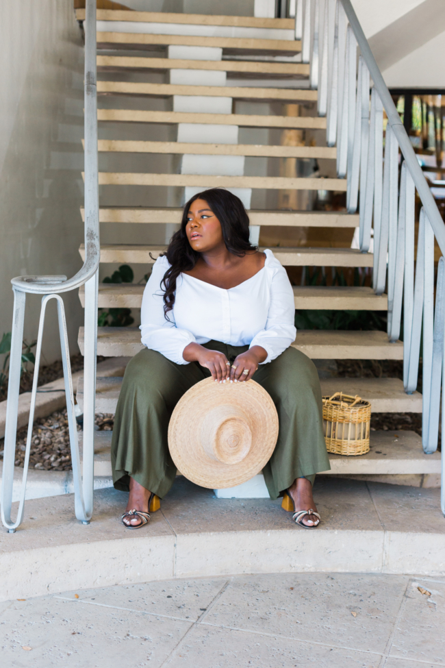 Eloquii, Plus Size Fashion, Lack of Color, Steve Madden, Anthropologie, Spring Fashion, Curvy Style, Curvy Spring Style, Cropped Wide Leg Pants