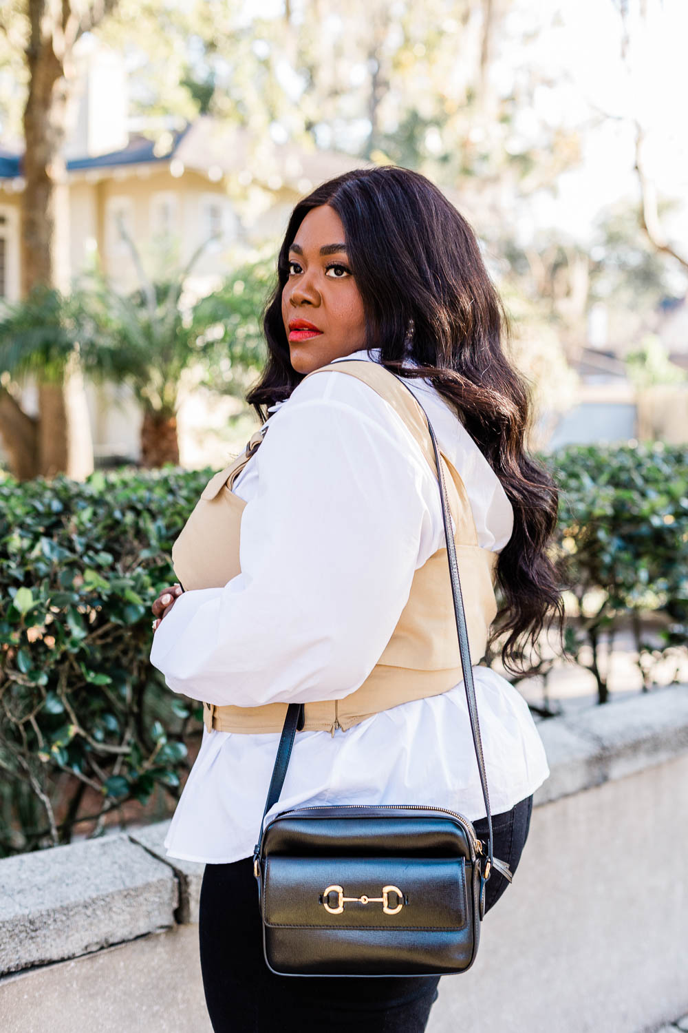 Plus Size Fashion, Thamarr, Musings of a Curvy Lady, Plus Size Flare Jeans, Anthropologie Model, White Button Down Shirt, How to Style a White Button Down Shirt