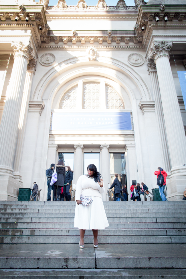 Musings of a Curvy Lady, Plus Size Fashion , PS Blogger, PS Fashion Blogger, All White Outfit, Women's Fashion, Winter White, MET, New York City, Met, Body Positive