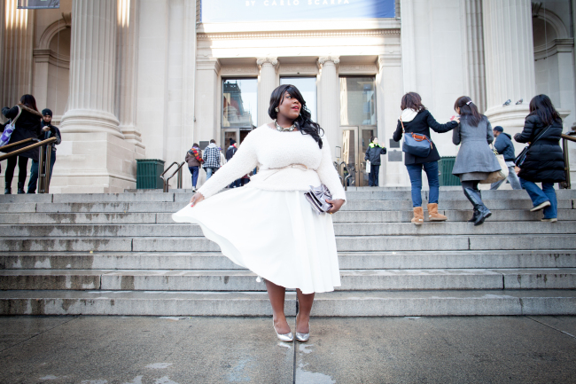 Musings of a Curvy Lady, Plus Size Fashion , PS Blogger, PS Fashion Blogger, All White Outfit, Women's Fashion, Winter White, MET, New York City, Met, Body Positive