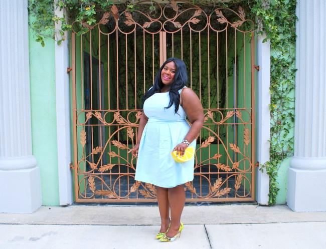 Musings of a Curvy Lady, Plus Size Fashion, Fashion Blog, Fashion Blogger, Women's Fashion, Springtime Fashion, Spring Fashion, Mint colored Dress, Lemon Clutch, Unique Vintage, #IAmUnique, ShoeDazzle, BeVIP