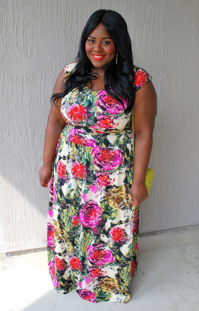 Musings of a Curvy Lady, Fashion Blogger, Plus Size Fashion, Women's Fashion, Floral Maxi, Igigi, Statement Earrings, OOTD, Curvy Style, Maxi Dress