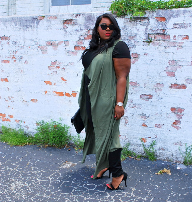 Musings of a Curvy Lady, Plus Size Fashion, Fashion Blogger, Kim K inspired, all black outfit, duster vest outfit, Charlotte Russe, Charlotte Russe Plus, Charlotte Russe It Girl, Women's Fashion, Plus Model, Style Hunter, The Outfit