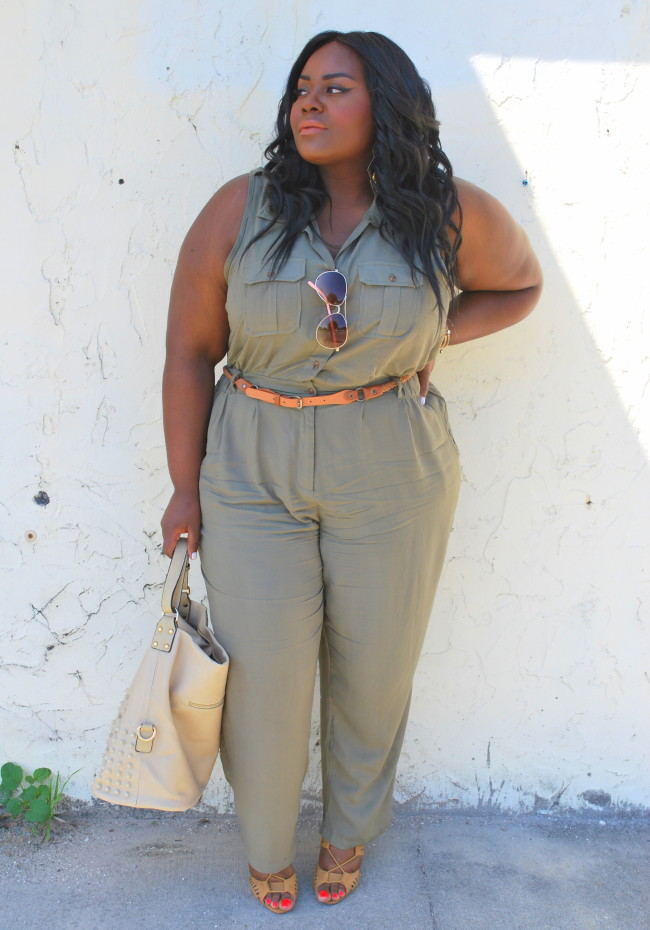 Musings of a Curvy Lady, Plus Size Fashion, Fashion Blogger, Jumpsuit, Top Gun, Aviators, Casual Glam, Charlotte Russe, Charlotte Russe Plus