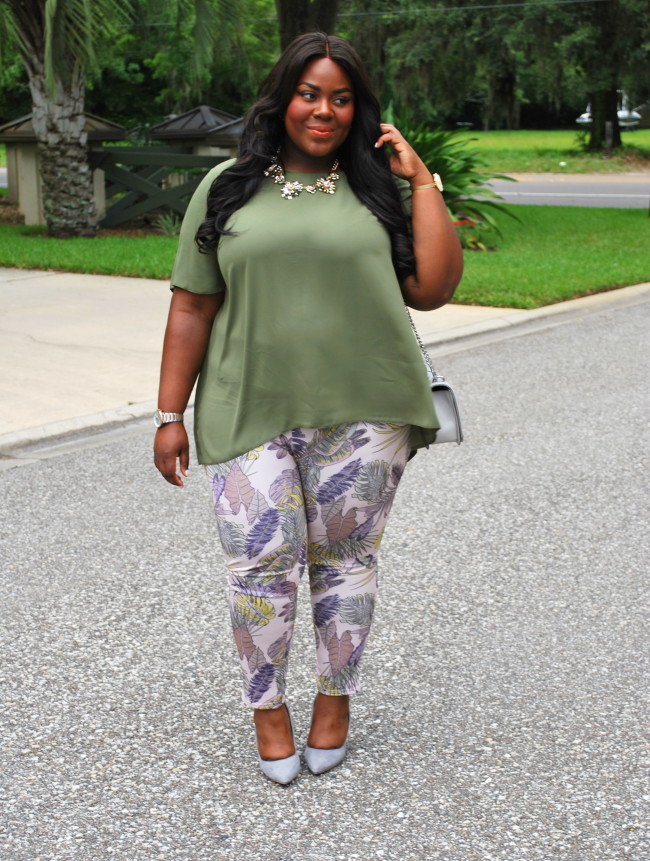 Musings of a Curvy Lady, Cool Gal Blue, #CoolGalTHAMARR, Fashion for the Majority, Plus Size Fashion, Fashion Blogger, Olive Chiffon Top, Palm Printed Pants, Women's Fashion