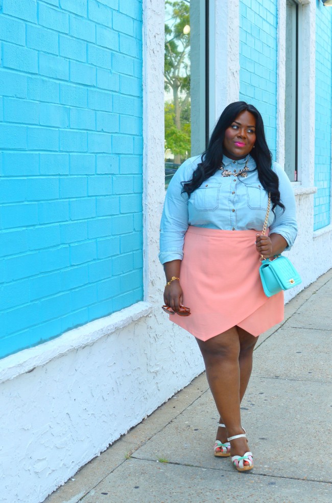 Musings of a Curvy Lady, Plus Size Fashion, Fashion Blogger, Women's Fashion, Summer Fashion, Statement Necklace, Skort, Denim Shirt, Swedish Hasbeens, Style Hunter, You Got It Right, The Outfit, La Vita Linx