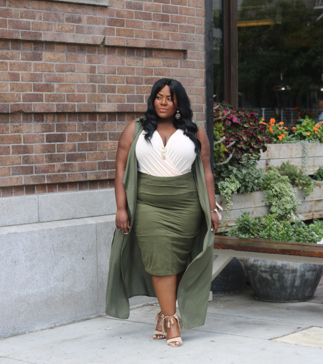 Musings of a Curvy Lady, Plus Size Fashion, Fashion Blogger, Charlotte Russe Plus, Army Green Outfit, Suede Skirt, BodySuit, Duster, Fringe Details, Kim Kardashian Inspired Outfit, Fall Fashion, StyleWatch Magazine, The Outfit, #RealOutfitGram, Los Angeles, Arts District LA, OOTD