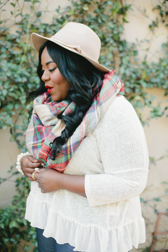 Musings of a Curvy Lady, Plus Size Fashion, Fashion Blogger, Navabi, Style Hunter, #RealOutfitGram, Women's Fashion, Wide Leg Trouser's, Plaid Scarf