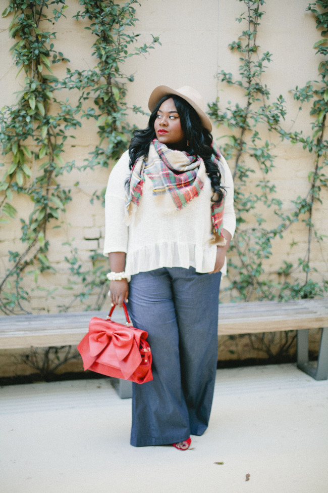 Musings of a Curvy Lady, Plus Size Fashion, Fashion Blogger, Navabi, Style Hunter, #RealOutfitGram, Women's Fashion, Wide Leg Trouser's, Plaid Scarf