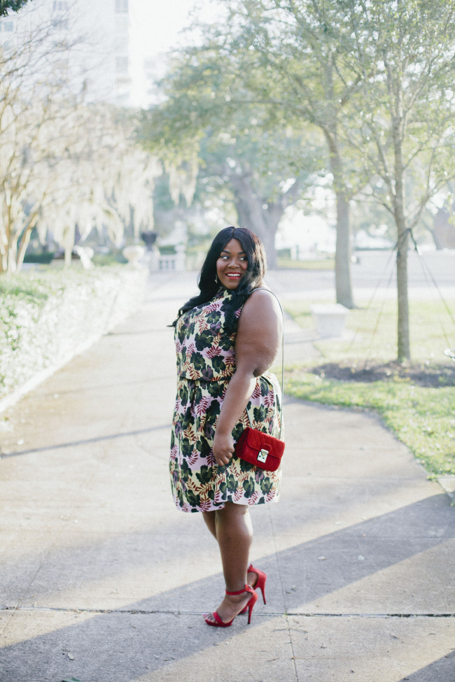 Musings of a Curvy Lady, Plus Size Fashion, Fashion Blogger, Curvy Style, Simply Be UK, Simply Be, Crop Top, Full Skirt, Alice and You, Floral Print, Bold Print Outfit, Women's Fashion, OOTD, StyleWatch Magazine, #REALOUTFITGRAM, #MCBEAUTYROADSHOW