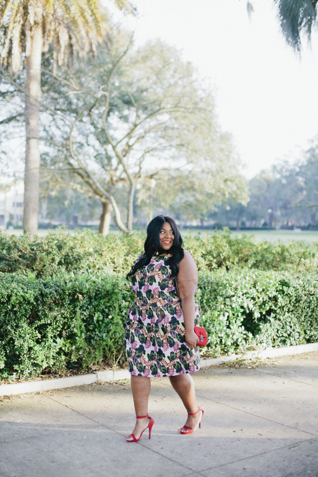 Musings of a Curvy Lady, Plus Size Fashion, Fashion Blogger, Curvy Style, Simply Be UK, Simply Be, Crop Top, Full Skirt, Alice and You, Floral Print, Bold Print Outfit, Women's Fashion, OOTD, StyleWatch Magazine, #REALOUTFITGRAM, #MCBEAUTYROADSHOW