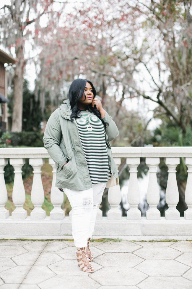 Musings of a Curvy Lady, Plus Size Fashion, Fashion Blogger, Curvy Style, Women's Style, Charlotte Russe Plus, Casual Chic, White Boyfriend Jeans, Lace Up Sandals, Chunky Heels Sandals, Style Hunter, Spring Fashion, OOTD