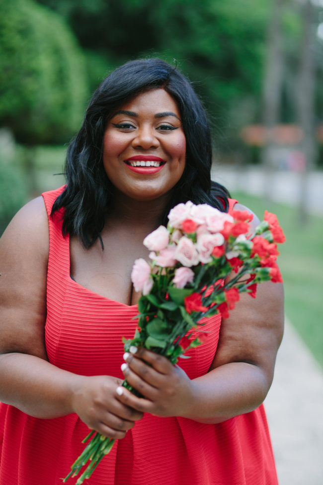 Musings of a Curvy Lady, Plus Size Fashion , Fashion Blogger, Style Blogger, Simply Be, Red Dress, Heart Cut Out Dress, Flowers, Carnations, Roses, Jacksonville, Orlando, Tampa, Miami, Florida, Women's Fashion, OOTD, Red Fit and Flare Dress, Style Hunter, The Outfut