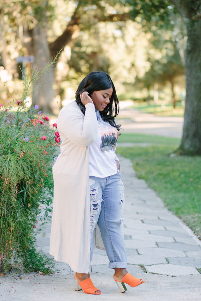 Musings of a Curvy Lady, Plus Size Fashion, Fashion Blogger, Long Cardigan, Forever 21, Graphic Tee, Distressed Denim, Torrid Denim, Mules, ASOS, New Look, Sseko Designs, Caramel Tote, Fall Fashion, Women's Fashion