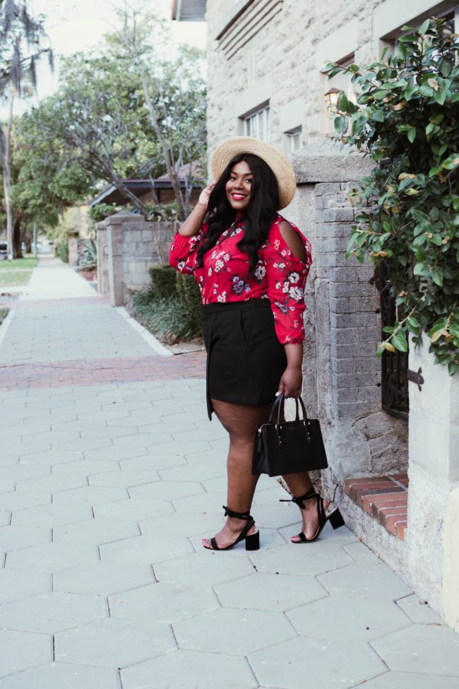 Musings of a Curvy Lady, Plus Size Fashion, Fashion Blogger, Simply Be, Spring Fashion, Cold Shoulder Trends, Ruffle Blouse, Floral Print, Boater Hat, Parisian Inspired, Women's Fashion