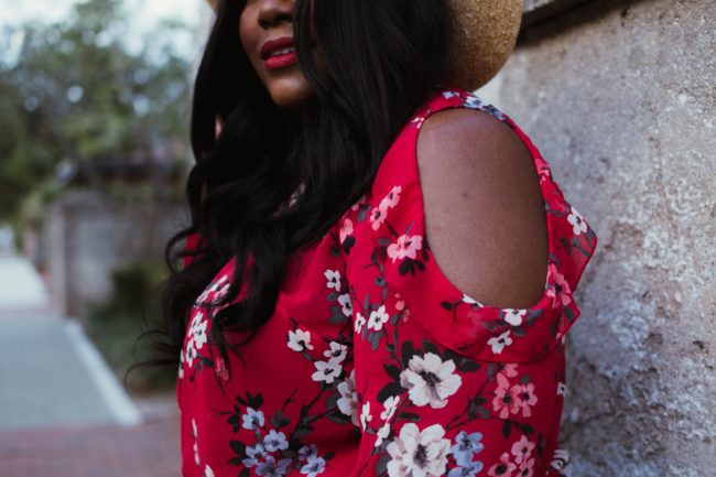 Musings of a Curvy Lady, Plus Size Fashion, Fashion Blogger, Simply Be, Spring Fashion, Cold Shoulder Trends, Ruffle Blouse, Floral Print, Boater Hat, Parisian Inspired, Women's Fashion