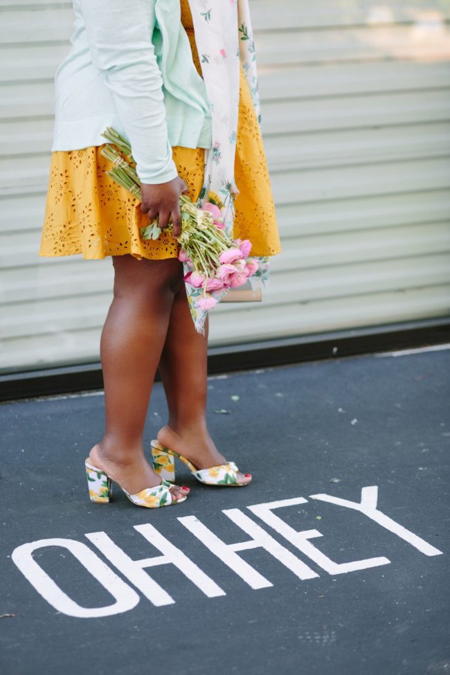 Musings of a Curvy Lady, Plus Size Fashion, Fashion Blogger, Old Navy, Greenhouse Charm Collection, #SayHi, Eyelet Dress, Spring Dresses, Cardigan, Mules, ShoeDazzle, Lemon Print Mules, Ranunculus, Jacksonville, Florida, Curvy Fashion, OOTD, Women's Fashion 