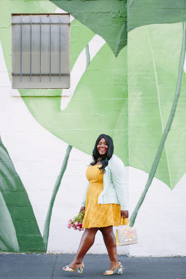 Musings of a Curvy Lady, Plus Size Fashion, Fashion Blogger, Old Navy, Greenhouse Charm Collection, #SayHi, Eyelet Dress, Spring Dresses, Cardigan, Mules, ShoeDazzle, Lemon Print Mules, Ranunculus, Jacksonville, Florida, Curvy Fashion, OOTD, Women's Fashion 