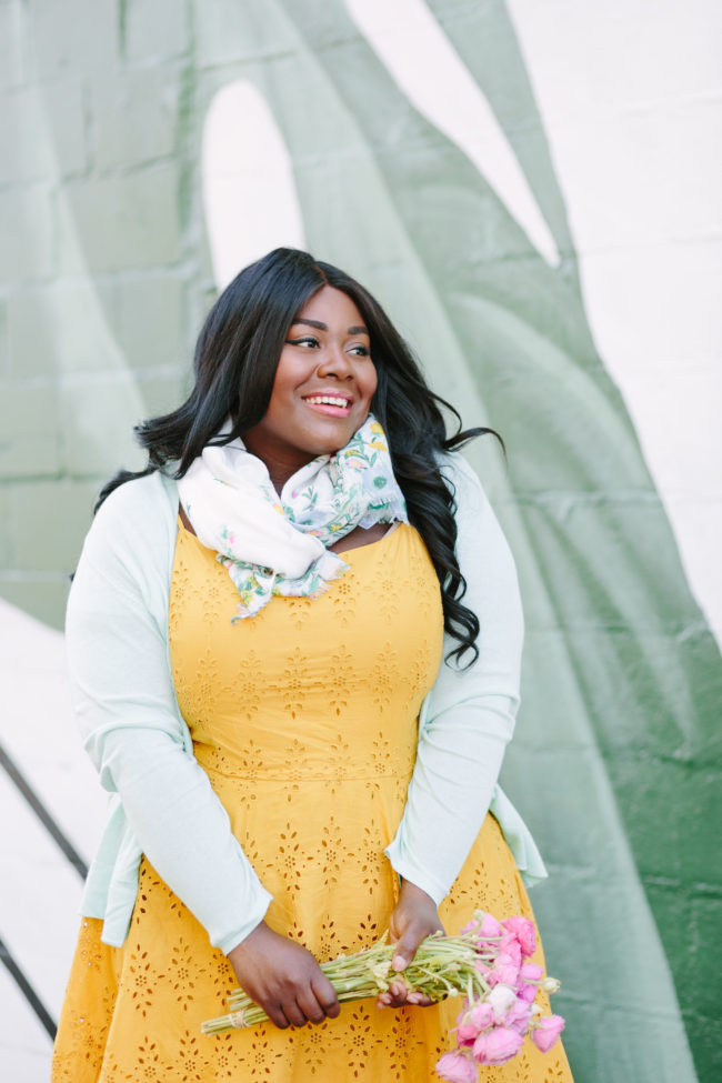 Musings of a Curvy Lady, Plus Size Fashion, Fashion Blogger, Old Navy, Greenhouse Charm Collection, #SayHi, Eyelet Dress, Spring Dresses, Cardigan, Mules, ShoeDazzle, Lemon Print Mules, Ranunculus, Jacksonville, Florida, Curvy Fashion, OOTD, Women's Fashion 