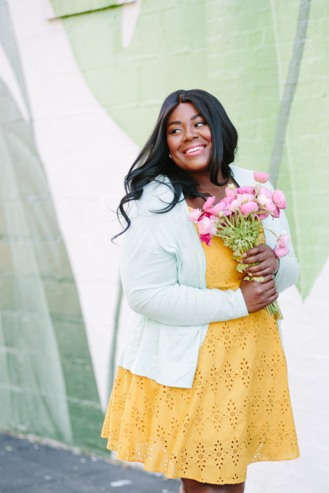 Musings of a Curvy Lady, Plus Size Fashion, Fashion Blogger, Old Navy, Greenhouse Charm Collection, #SayHi, Eyelet Dress, Spring Dresses, Cardigan, Mules, ShoeDazzle, Lemon Print Mules, Ranunculus, Jacksonville, Florida, Curvy Fashion, OOTD, Women's Fashion 