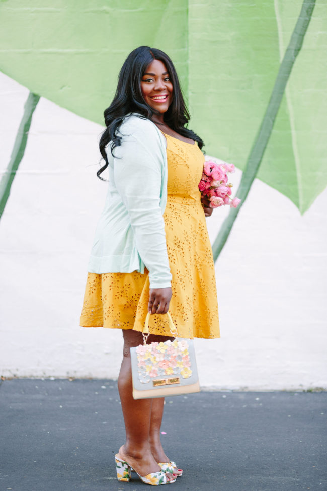 Musings of a Curvy Lady, Plus Size Fashion, Fashion Blogger, Old Navy, Greenhouse Charm Collection, #SayHi, Eyelet Dress, Spring Dresses, Cardigan, Mules, ShoeDazzle, Lemon Print Mules, Ranunculus, Jacksonville, Florida, Curvy Fashion, OOTD, Women's Fashion 