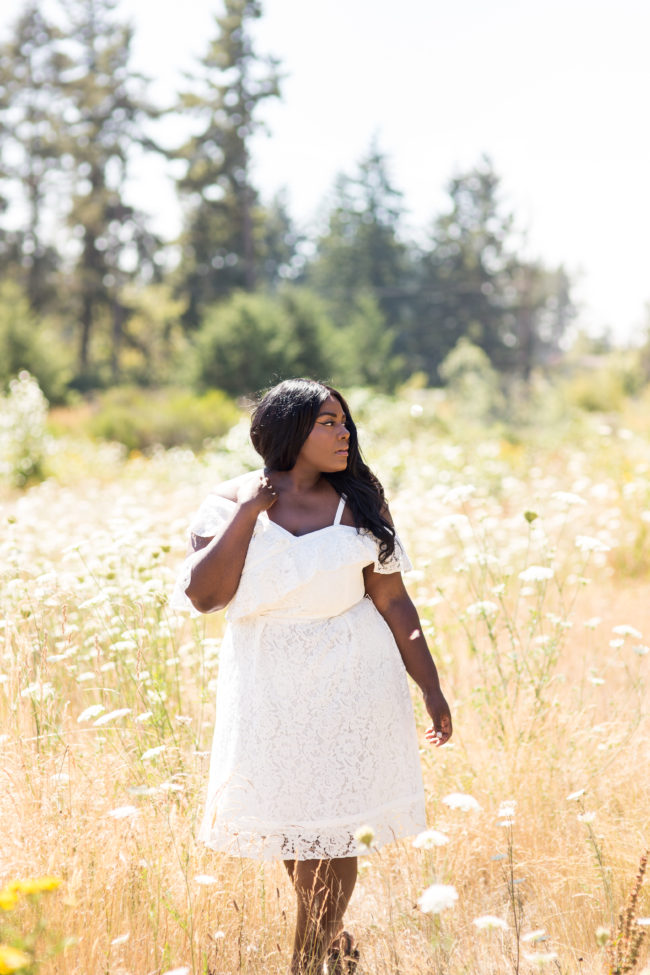 Musings of a Curvy Lady, OOTD, Plus Size Fashion, Fashion, Fashion Blogger, White Lace Dress, Fame & Partners, #FameBabe, Dress With Ruffles, Washington State, Tacoma, Seattle, Wildflowers, Flower Field, Flower Farm, NYFW, Summer Fashion, Fashion Editorial, Fashion, Women's Fashion