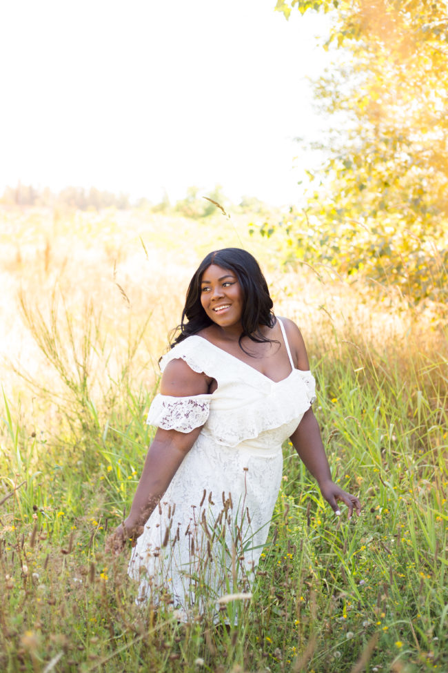 Musings of a Curvy Lady, OOTD, Plus Size Fashion, Fashion, Fashion Blogger, White Lace Dress, Fame & Partners, #FameBabe, Dress With Ruffles, Washington State, Tacoma, Seattle, Wildflowers, Flower Field, Flower Farm, NYFW, Summer Fashion, Fashion Editorial, Fashion, Women's Fashion