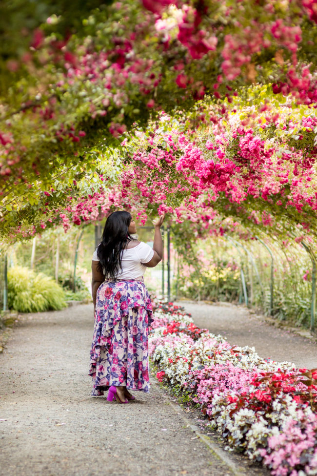 Musings of a Curvy Lady, Plus Size Fashion, Fashion Blogger, Fame & Partners, Maxi Skirt, Floral Maxi Dress, Tacoma, Seattle, Washington, Rose Garden, Point Defiance Park