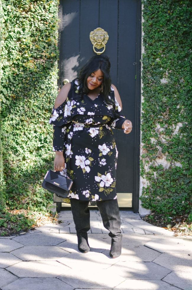 Musings of a Curvy Lady, Plus Size Fashion, River Island, #ImWearingRI, Dark Floral Dress, Fall Fashion