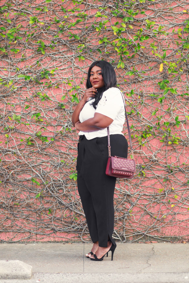 Musings of a Curvy Lady, Plus Size Fashion, Fashion Blogger, Fall Fashion, Style Inspiration, River Island, Black and White Outfit, Studded handbag, Minimalist