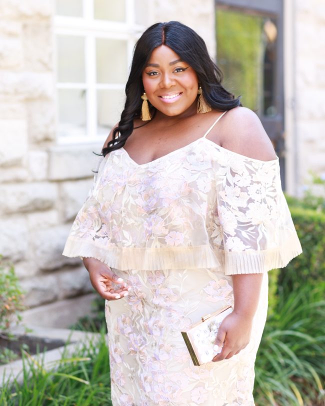 Musings of a Curvy Lady, Plus Size Fashion, Fashion Blogger, CoEdition, Lace Dresses, Lace Plus Size Dresses