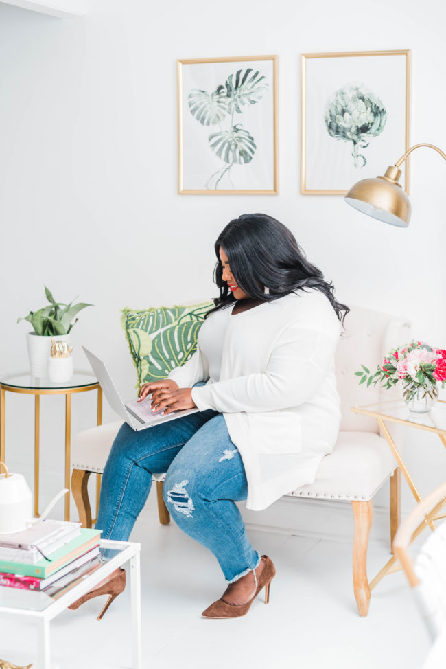 Find Your Perfect Fit, Confidence, Safe Space, Musings of a Curvy Lady, Plus Size Fashion, Fashion Blogger, EXPRESS, EXPRESS Jeans, Plus Size Jeans, Fall Fashion, Home Office