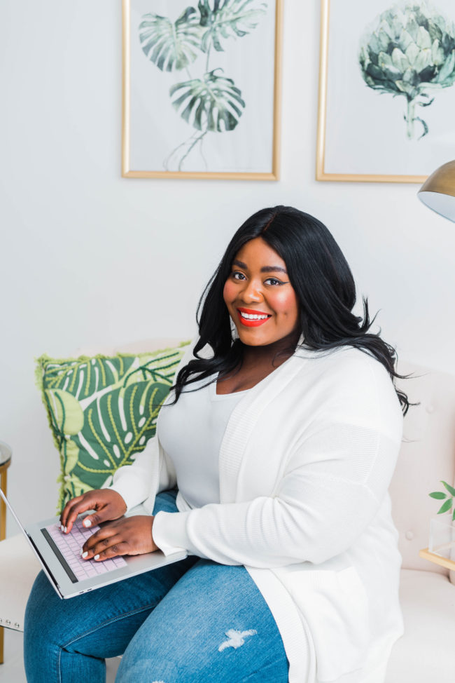 Find Your Perfect Fit, Confidence, Safe Space, Musings of a Curvy Lady, Plus Size Fashion, Fashion Blogger, EXPRESS, EXPRESS Jeans, Plus Size Jeans, Fall Fashion, Home Office