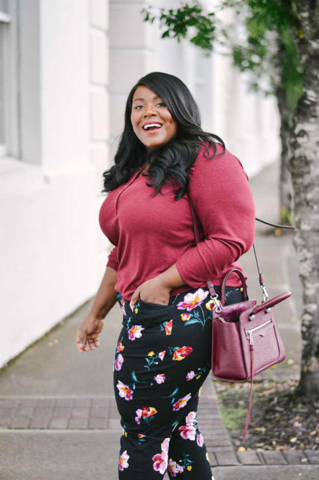 Musings of a Curvy Lady, Plus Size Fashion, Fashion Blogger, Old Navy, Pixie Pants, Floral Print Pants, Work Wear Inspiration, Women's Fashion, Velvet Block Heels, Oxblood Outfit Inspo