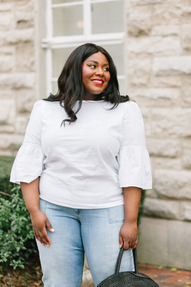 Musings of a Curvy Lady, Plus Size Fashion, Fashion Blogger, Wide Leg Cropped Jeans, EV1 by Ellen DeGeneres, Walmart, Walmart Fashion, Spring Fashion, Straw Circle Bag, Steve Madden Carrson Sandal, Women's Fashion, Casual Outfit Idea, Time and Tru Walmart