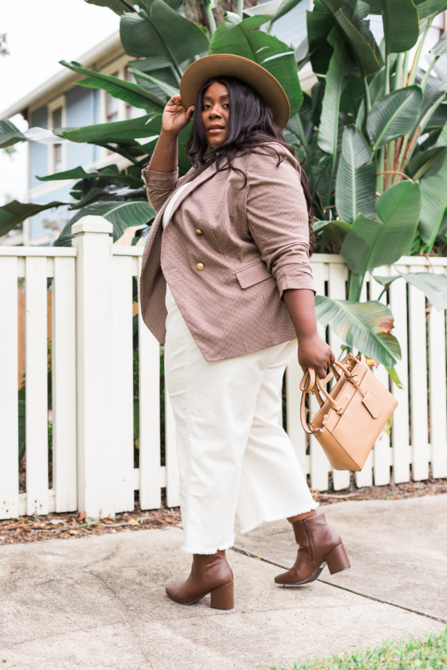 Musings of a Curvy Lady, Lane Bryant, Winter Fashion, Plus Size Fashion, Plus Size Fall Fashion, Cropped Wide Leg Jeans, Plaid Blazer, Gigi Pip, Eloquii Turtleneck, Tory Burch, Winter Neutrals