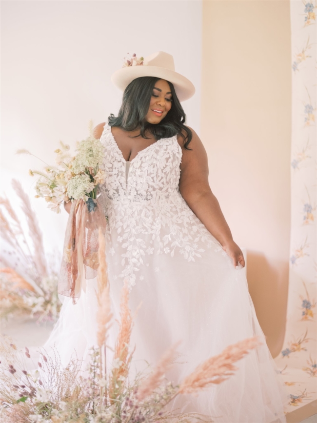 Wedding Dress, Plus Size Wedding Dresses, BHLDN, Anthropologie, Plus Size Fashion, Plus Size Wedding, Feminine Maximalist, Wedding Venue, Wedding, Elopement, Wedding Planning, Covid Wedding, Boho Bride, Boho Plus Size Bride