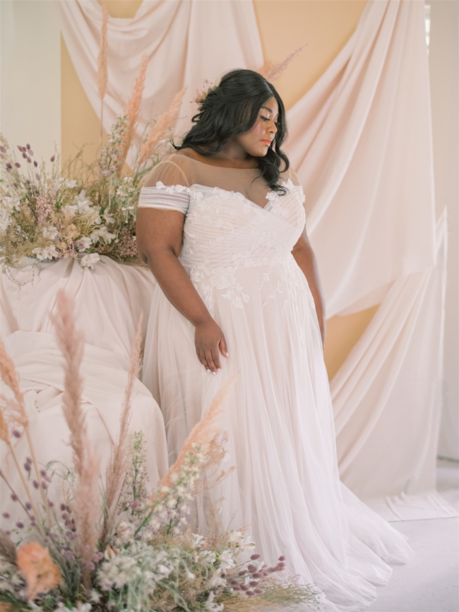 Wedding Dress, Plus Size Wedding Dresses, BHLDN, Anthropologie, Plus Size Fashion, Plus Size Wedding, Feminine Maximalist, Wedding Venue, Wedding, Elopement, Wedding Planning, Covid Wedding, Boho Bride, Boho Plus Size Bride