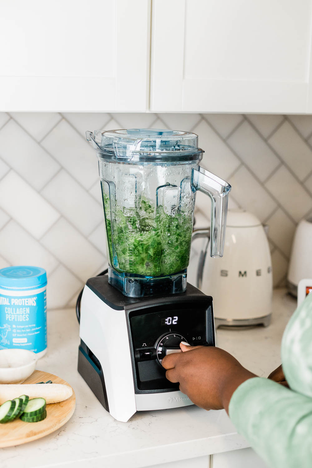 Green Smoothie, Green Smoothie Tutorial, Vital Proteins Collage, Spinach, Frozen Banana, Cucumber, Spirulina, Pineapple, Chia Seeds, Vitamix Blender, Morning Routine, Healthy Smoothie